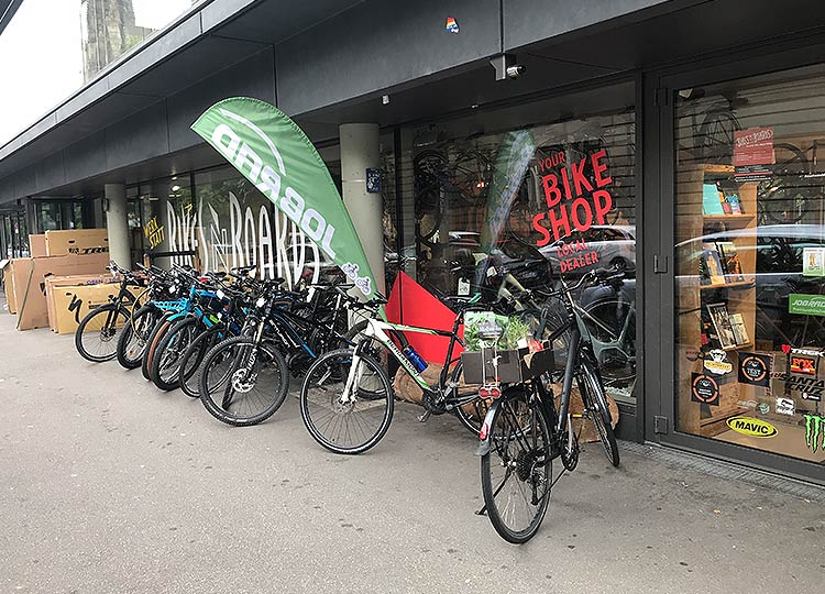 Außenaufnahme: Fahrradladen - Bikes 'n Boards - Tübinger Str. 53, 70178 Stuttgart
