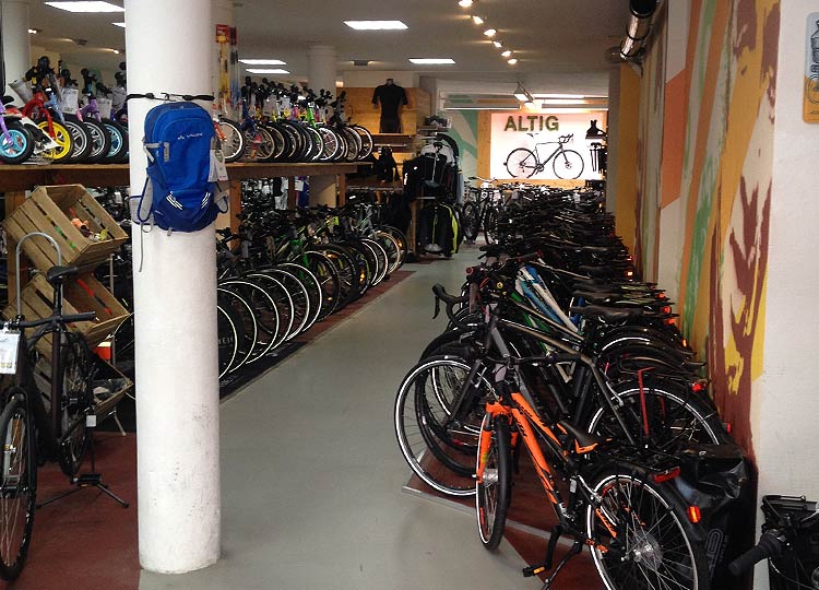 Innenaufnahme: Fahrradgeschäft - Radsport Altig Verkauf Mannheim Fahräder, eBikes