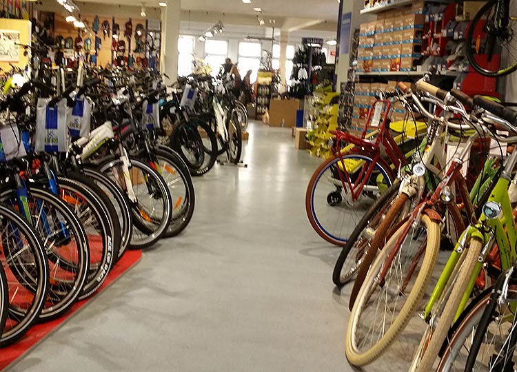 Innenaufnahme: Fahrradgeschäft - Zweiräder Biernath Solingen Fahräder, eBikes
