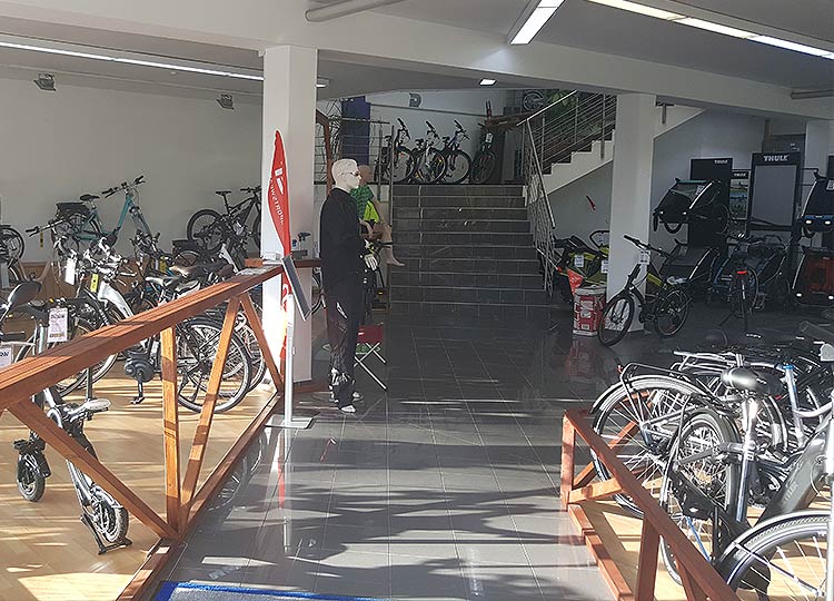Innenaufnahme: Fahrradgeschäft - Zweirad-Center Dorn Minden Fahräder, eBikes