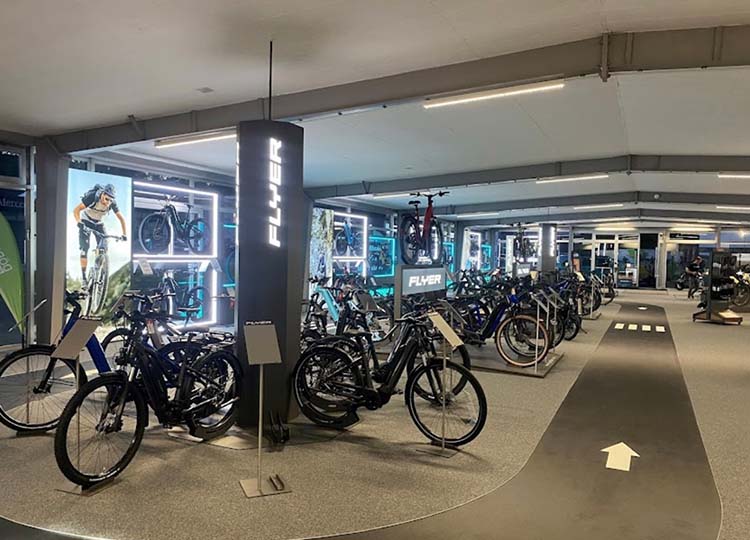 Innenaufnahme: Fahrradgeschäft - Dörr E-Bike Shop Beverungen Beverungen Fahräder, eBikes