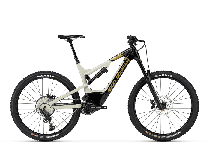Foto: Rocky Mountain Altitude Powerplay Carbon 50 (Shimano) E-Bike MTB Fully